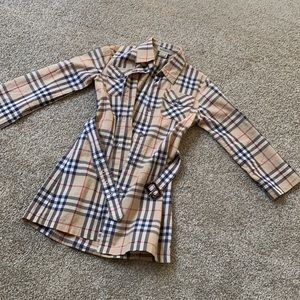 NWOT Burberry girls button up dress